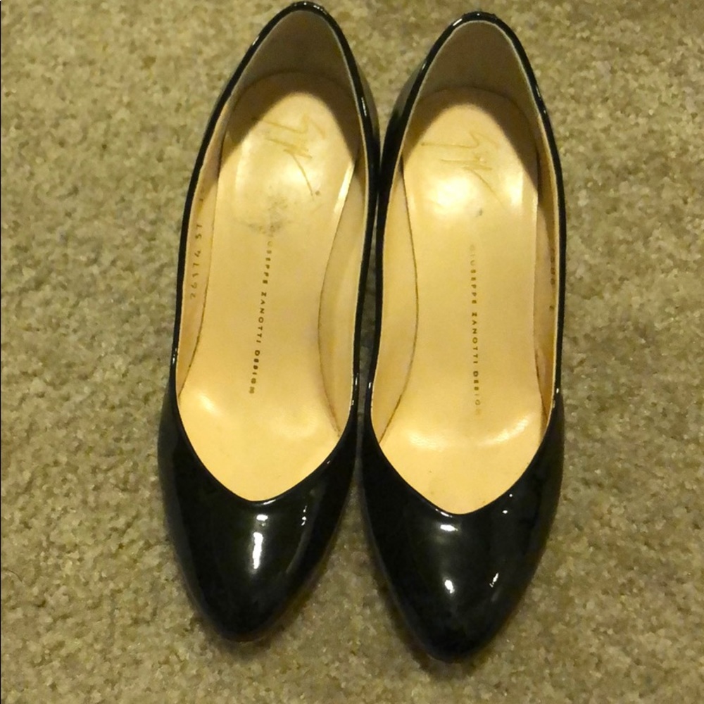 Giuseppe Zanotti Black Pumps